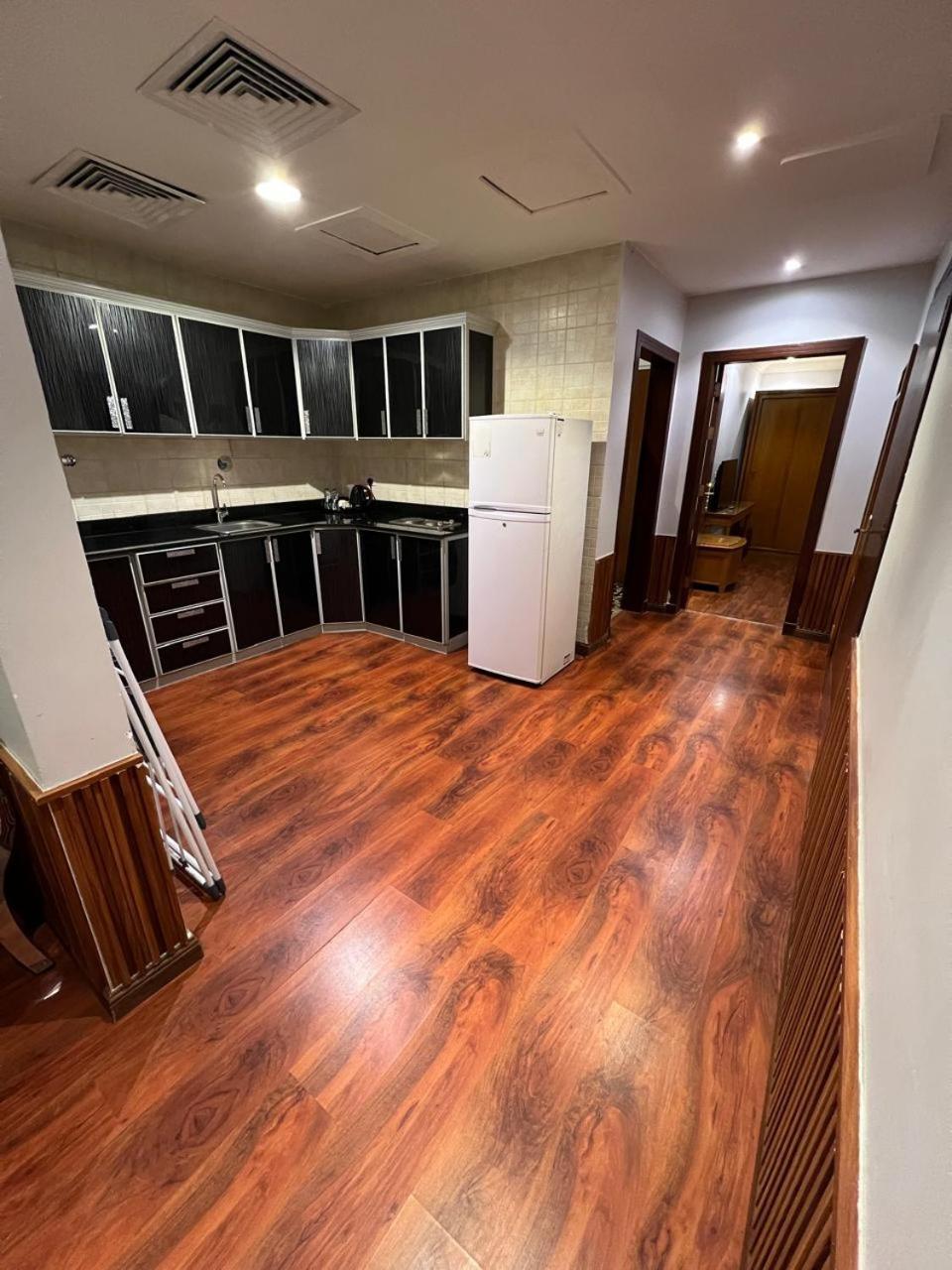 Al Masem Serviced Apartments - Exit 9 Riadh Zimmer foto